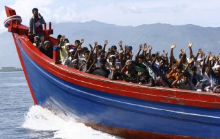Sbarco-di-immigrati-in-Sicilia