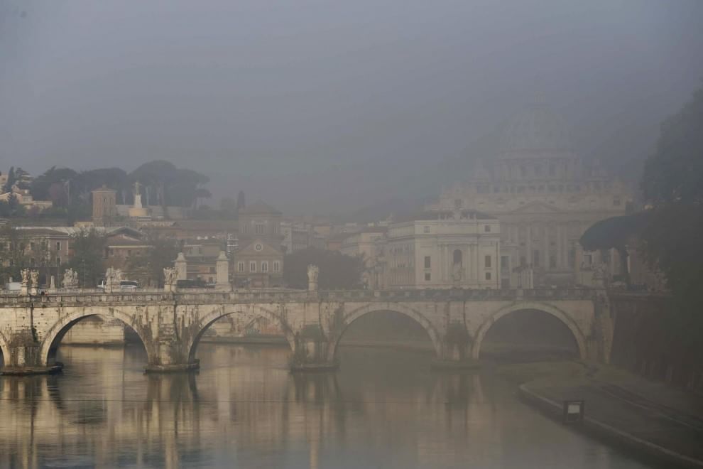Roma nebbia